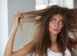 Три простых средства для красоты прически, которые улучшают состояние волос