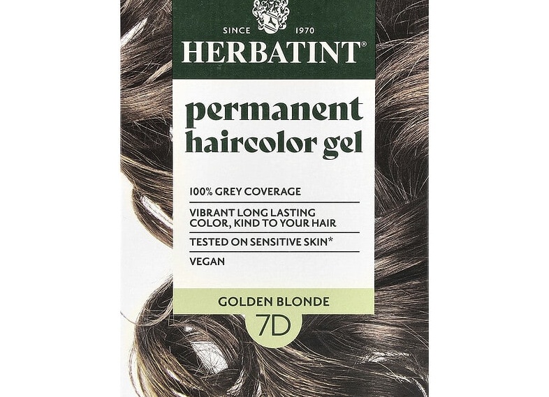 3 цвета, которых стоит избегать блондинкам, составляя модный образ