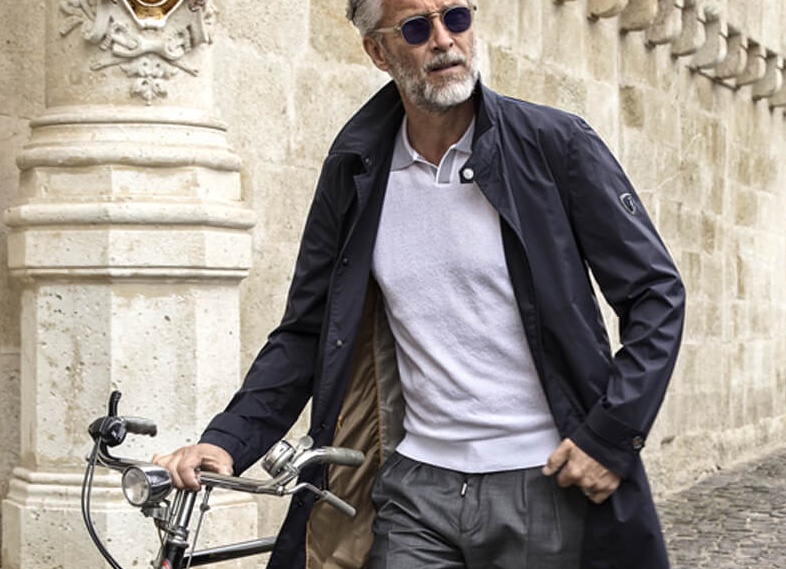 Джинсы в 45 лет: как выбрать и как носить