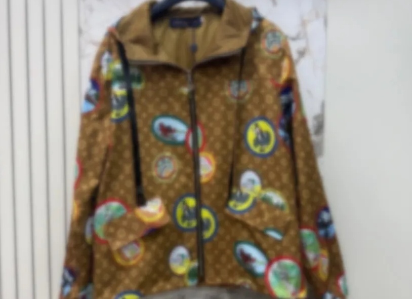 5 новых зимних тенденций в принтах, которые украсят ваш гардероб