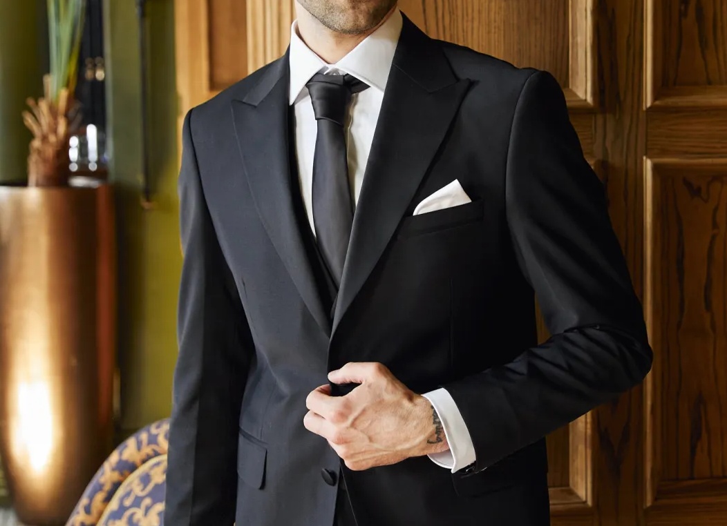 Модные советы: как выбрать одежду, подчеркивающую достоинства фигуры без лишних трат