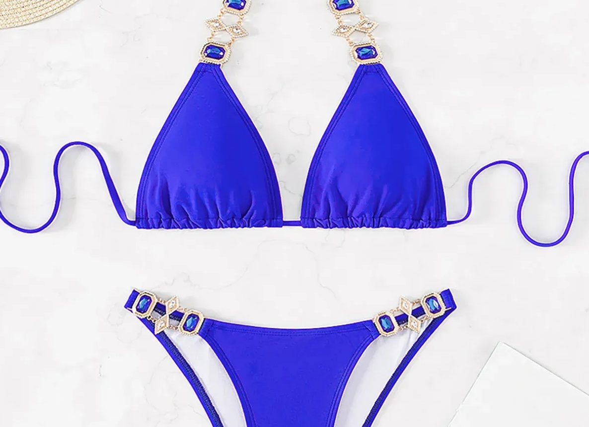 Джинсы со стразами. Блестящее решение для стильных модниц