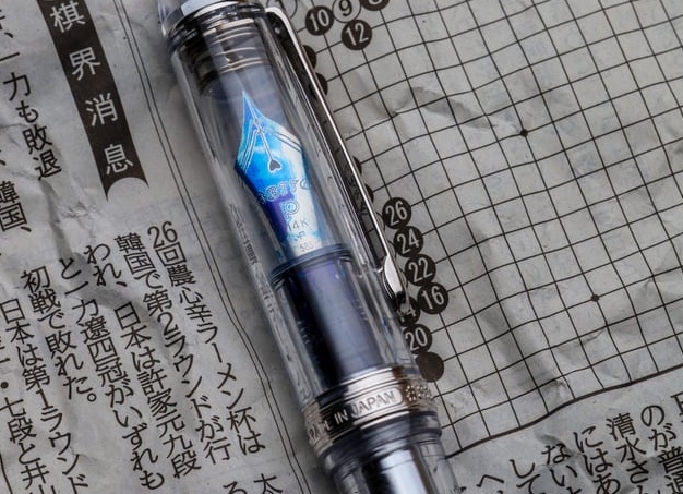 Идеально подходят для повседневного использования и офиса. 3 варианта элегантных и удобных платьев, творящих чудеса с фигурой